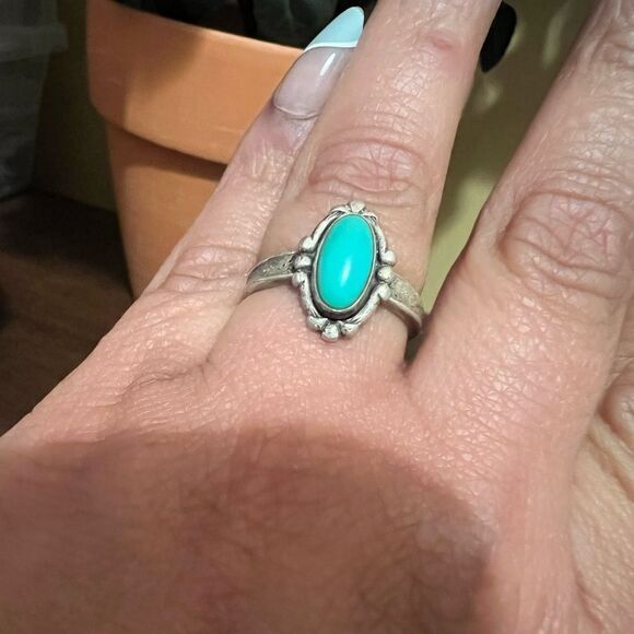 VINTAGE FRED HARVEY STERLING SILVER AND TURQUOISE WOMENS RING 5g - Picture 1 of 5